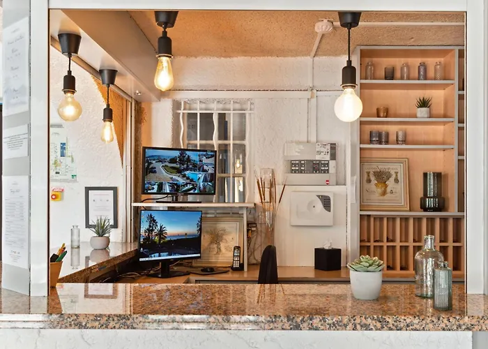 Cit'hotel De La Nartelle 3*