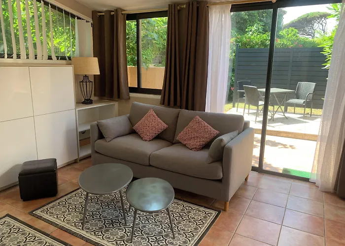 La Nartelle מלון 3*