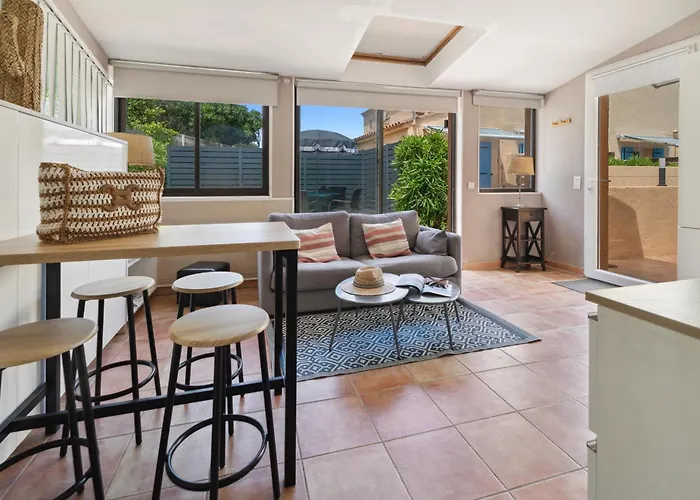 La Nartelle サント・マキシム